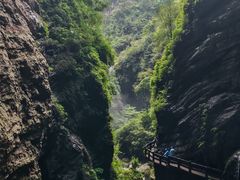 -龙水峡地缝景区
