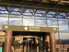 -米兰马尔彭萨国际机场