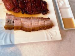 花胶蜜汁义烧脆皮烧肉-衡山汇·高级粤菜(霄云路店)