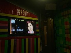 -K+全国连锁KTV(绿地缤纷天地店)