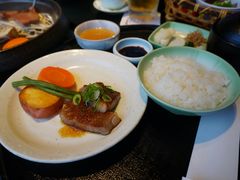 -牛カツ京都勝牛(河原町蛸薬師店)