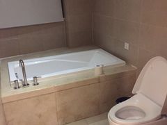 -扬州东关街文昌阁桔子水晶酒店