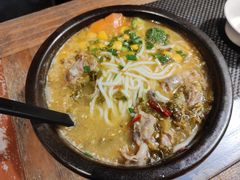 酸菜肥牛米线-滇越乘象云南餐厅(豆各庄店)