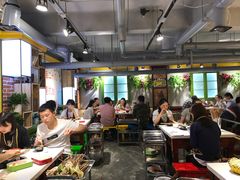 大堂-钢管厂歆瑞源油卤串串香(春熙路太古里店)