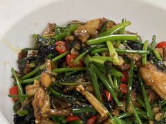 爆炒田鸡-呷得家常菜馆(王公塘店)