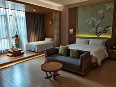 -大连金石滩绿发温泉假日酒店