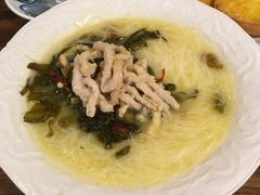 家乡雪菜肉丝拼虾米汤米粉-翠华餐厅