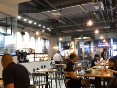 大堂-HELLO 27 意面·沙拉·帕尼尼