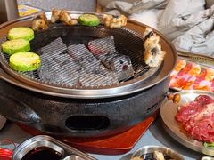 -围炉肉舍丹东海鲜烤肉·烤活鳗(步行街店)