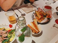 -春树下·树屋花房西餐厅(罍街AS1980店)