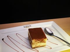 -LENBACH兰巴赫西餐啤酒坊(大连东港店)