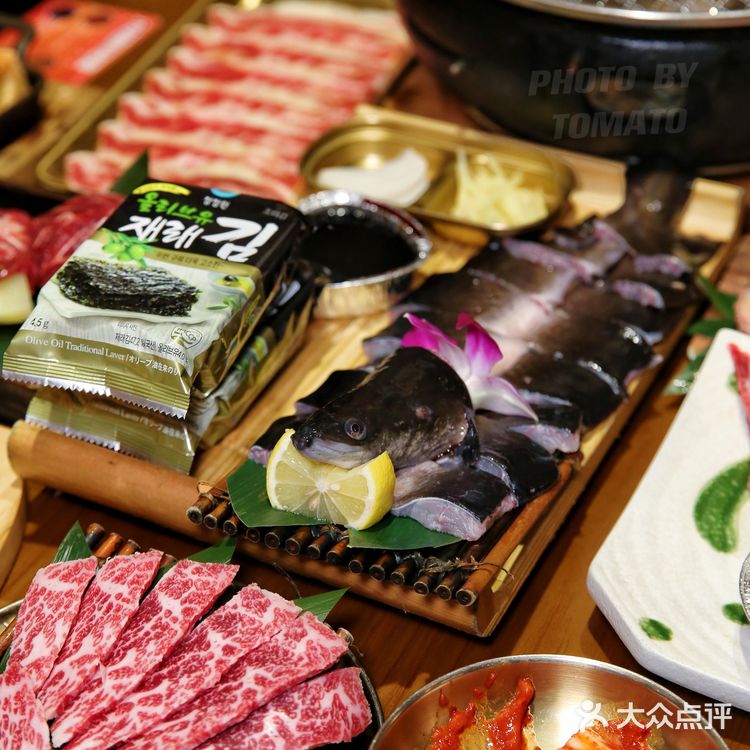 深圳探店｜排队1小时我在烤肉店吓到尖叫