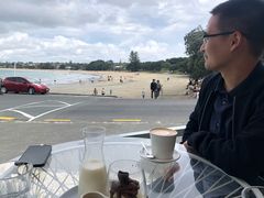 -Takapuna Beach Cafe