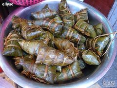 包好的粽子-小甜阿婆粽