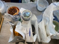 -李与白包子铺(桐梓林店)