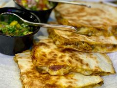 -LESCEDARS Brasserie Bistro香柏树