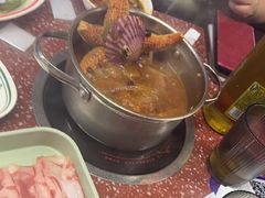 -四囍码头海鲜烧烤自助火锅(外滩南京东路悦荟广场店)