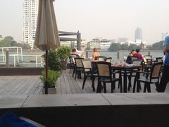 -曼谷湄南河畔华美达广场酒店