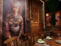 -老滇山寨•云南特色菜•地方菜•民族风情歌舞表演(金碧店)