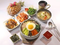 缤纷蔬菜牛肉末石锅拌饭-木槿花韩式炭烤·熟成肉工坊(孙文东路店)