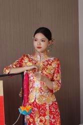 -不晚国际婚纱礼服