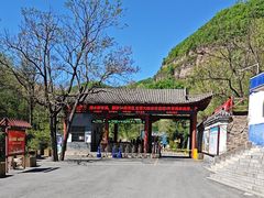 -龙潭大峡谷