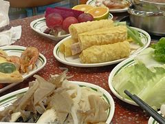 -四囍码头海鲜烧烤自助火锅(外滩南京东路悦荟广场店)