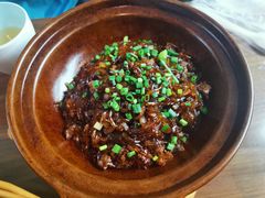 -有红鸡毛店·川菜(建设路店)