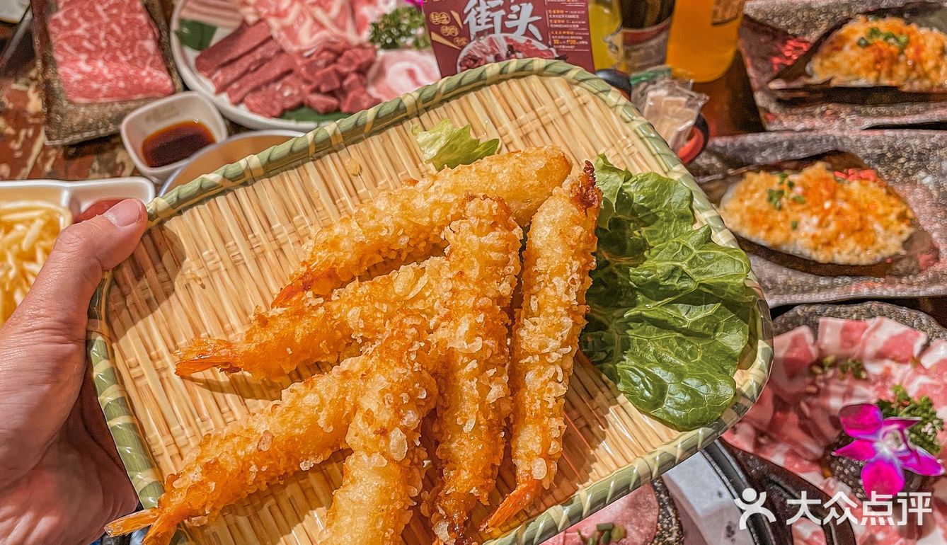 人均50的铁盘排酸肉烤肉，游戏机玩到爽
