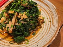 青年拌菜-青年公社烤鸭(宝杨宝龙广场店)