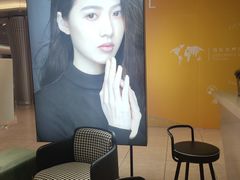 -白衬衫照相馆(五彩店)