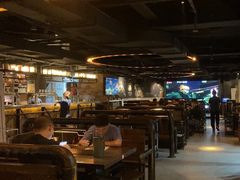 -麦凯伦烧烤·精酿超级工厂店(金桥总店)