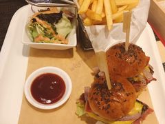 -遇见西木美式餐厅(体育路店)