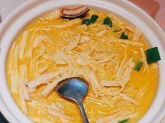 -鸽子侯·家宴·平价海鲜(绿地店)