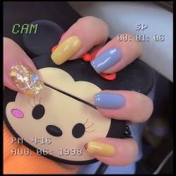 -海豚湾美甲美睫店