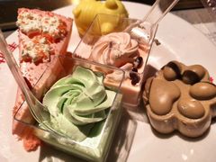 -芝小官毛肚火锅海鲜自助(苏州吴江区万宝店)