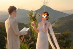 -皇家施华洛新派婚纱摄影(大正街店)