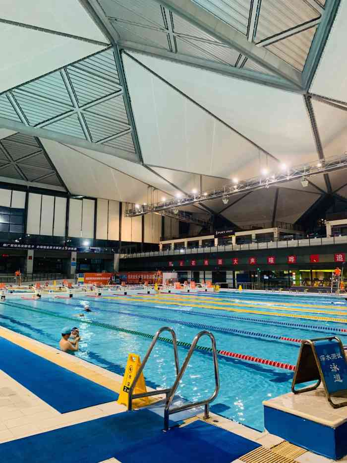 大运中心游泳馆-"端午节这天是疫情之后的第一游,确实一直都.