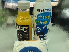 -麦当劳(轻轨曹杨路店)