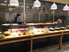 自助取餐区-茅庐川菜