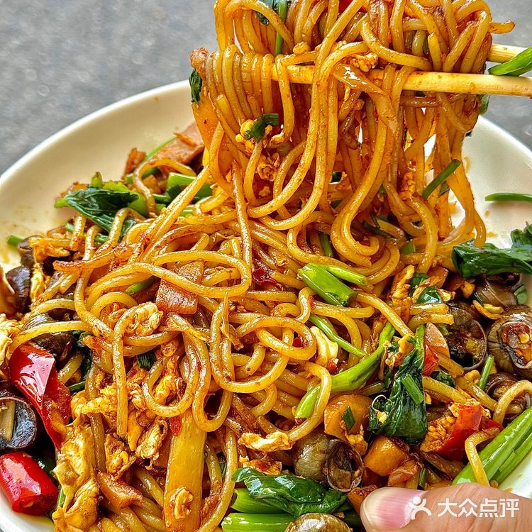 在阳朔！必去吃的正宗桂林米粉！！超级好吃