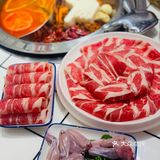 性价比也是超级高的~手工蛋饺：皮薄里边肉馅多