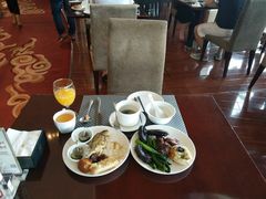 -荣誉国际酒店-云顶旋转餐厅