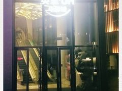 -英皇UA电影城(瑞虹天地月亮湾)