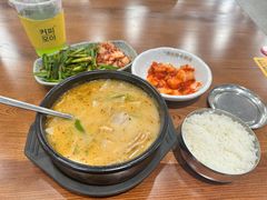 五花肉汤饭-旺清进洞米肠汤