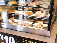 面包甜点陈列柜-麦当劳(百利广场店)