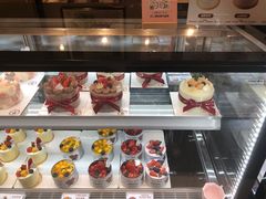 -花花卷卷·鲜食蛋糕(静安久光百货店)