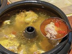 -云海肴·汽锅鸡·云南菜(天山百盛优客店)