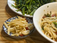 -牛八宝桂林米粉(八里庄店)