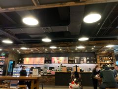 大堂-星巴克臻选(青岛麦凯乐分店)